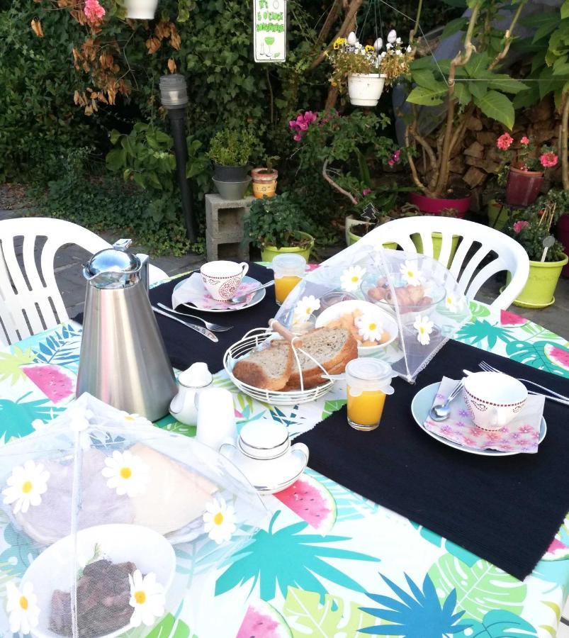 B And B Comme Chez Soi La Hestre 외부 사진