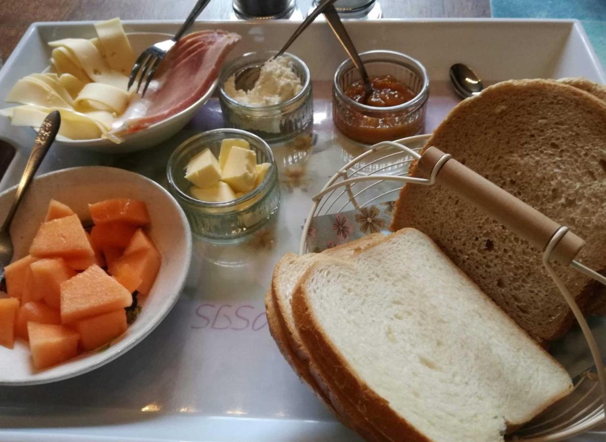 B And B Comme Chez Soi La Hestre 외부 사진